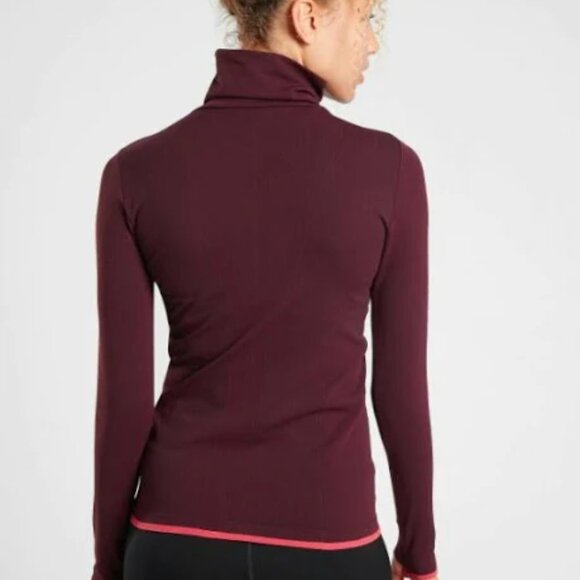 Athleta Flurry Downslope Turtleneck Sweatshirt Womens Antique Burgundy Size M - Picture 2 of 5